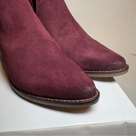 Steve Madden Austin Maroon Suede Leather Ankle Boots - Picture 9 of 11
